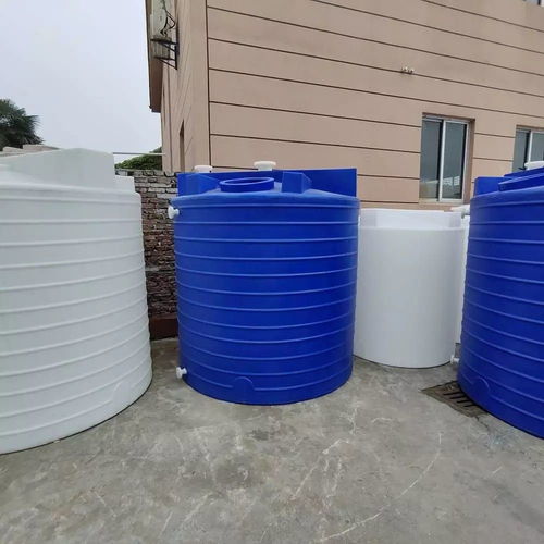 朗盛塑業 立式化工儲罐定制專家，高品質滾塑容器一步到位